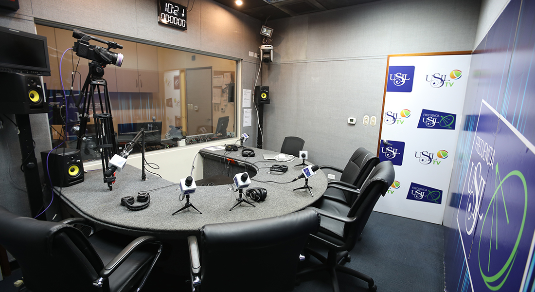 Estudio de Radio de la USIL