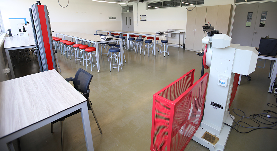 Laboratorio de Materiales de Mecatrónica de la USIL