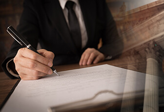 Campo laboral: altos cargos públicos.