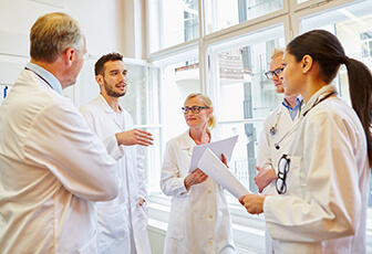 Campo laboral: Consultorías clínicas.