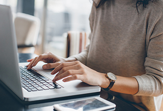 ¿Por qué elegirnos?: Servicio personalizado, según diagnóstico desarrollamos la solución AD-HOC.